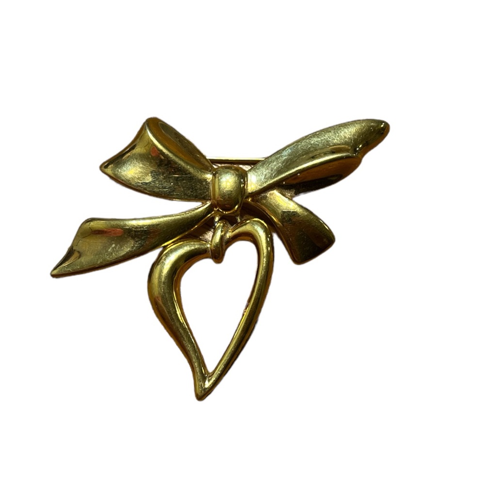 ✨ 3/$15 ✨ Gold Tone Monet Bow with Dangling Heart